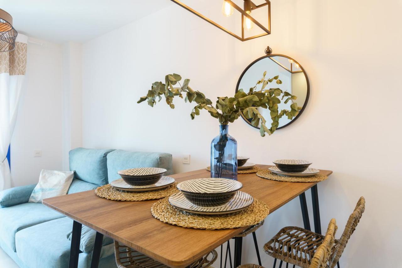 2Nd Line From The Beach , Seaviews + Parking &Pool Benalmadena Bagian luar foto