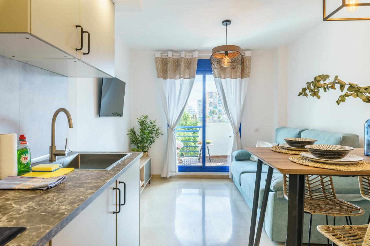 2Nd Line From The Beach , Seaviews + Parking &Pool Benalmadena Bagian luar foto