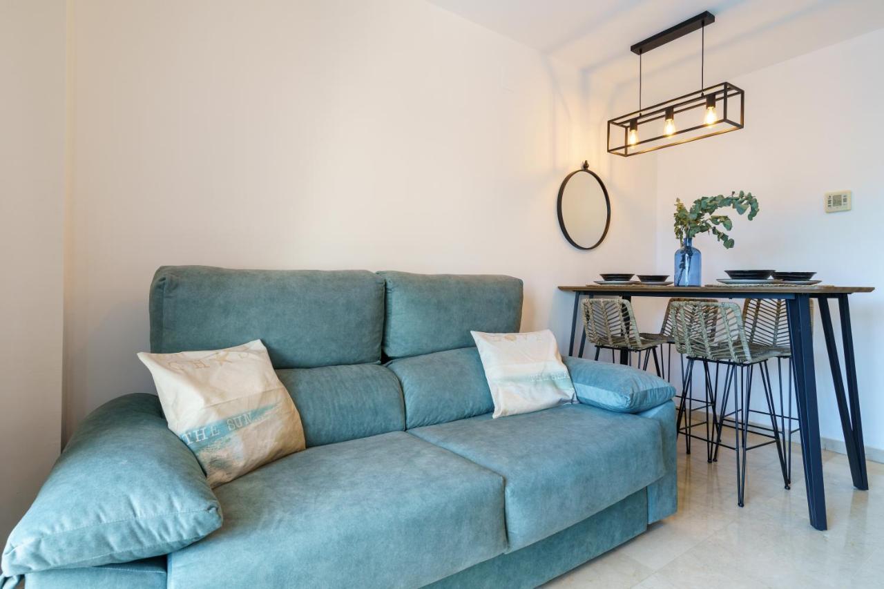 2Nd Line From The Beach , Seaviews + Parking &Pool Benalmadena Bagian luar foto