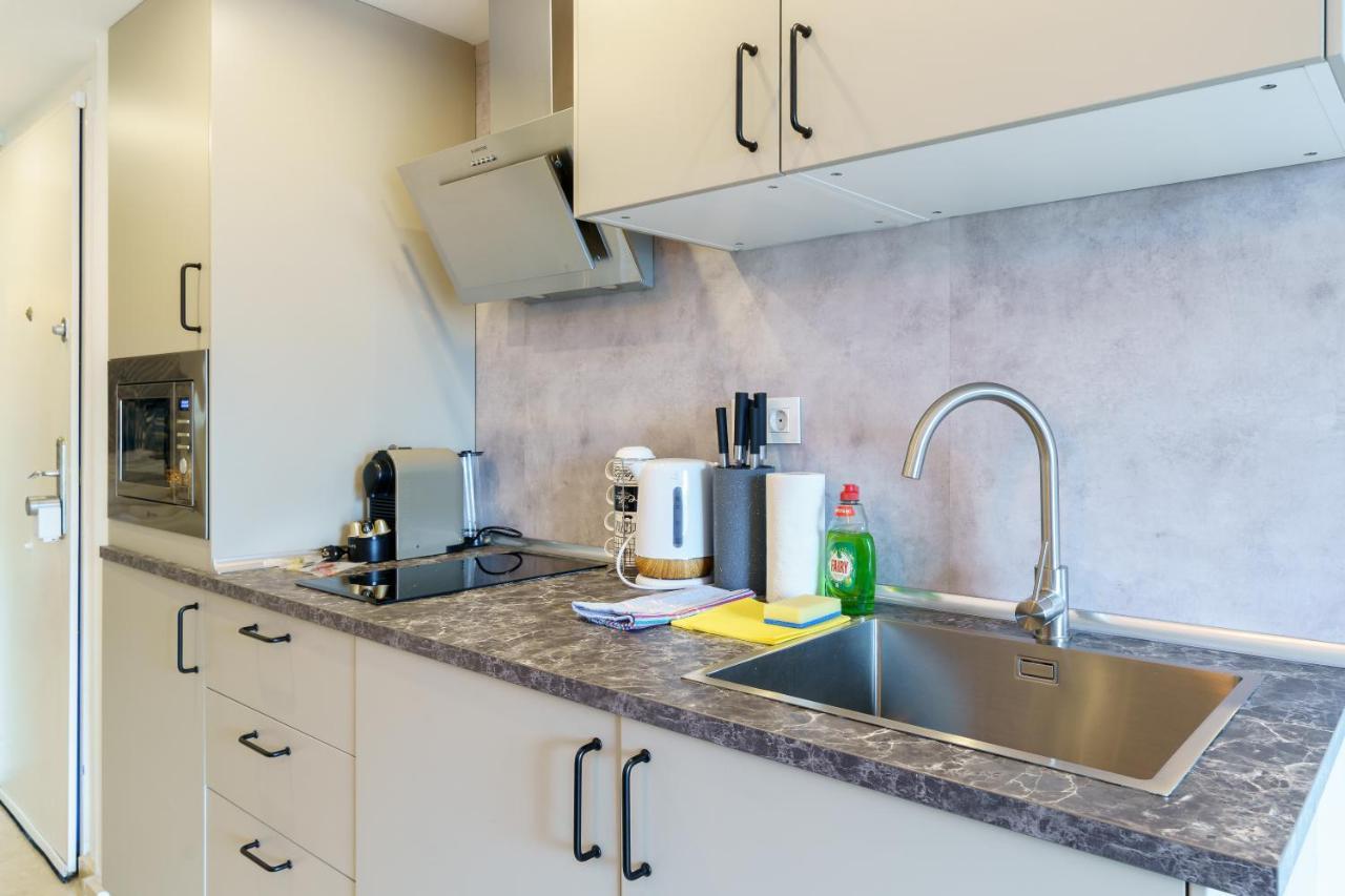 2Nd Line From The Beach , Seaviews + Parking &Pool Benalmadena Bagian luar foto