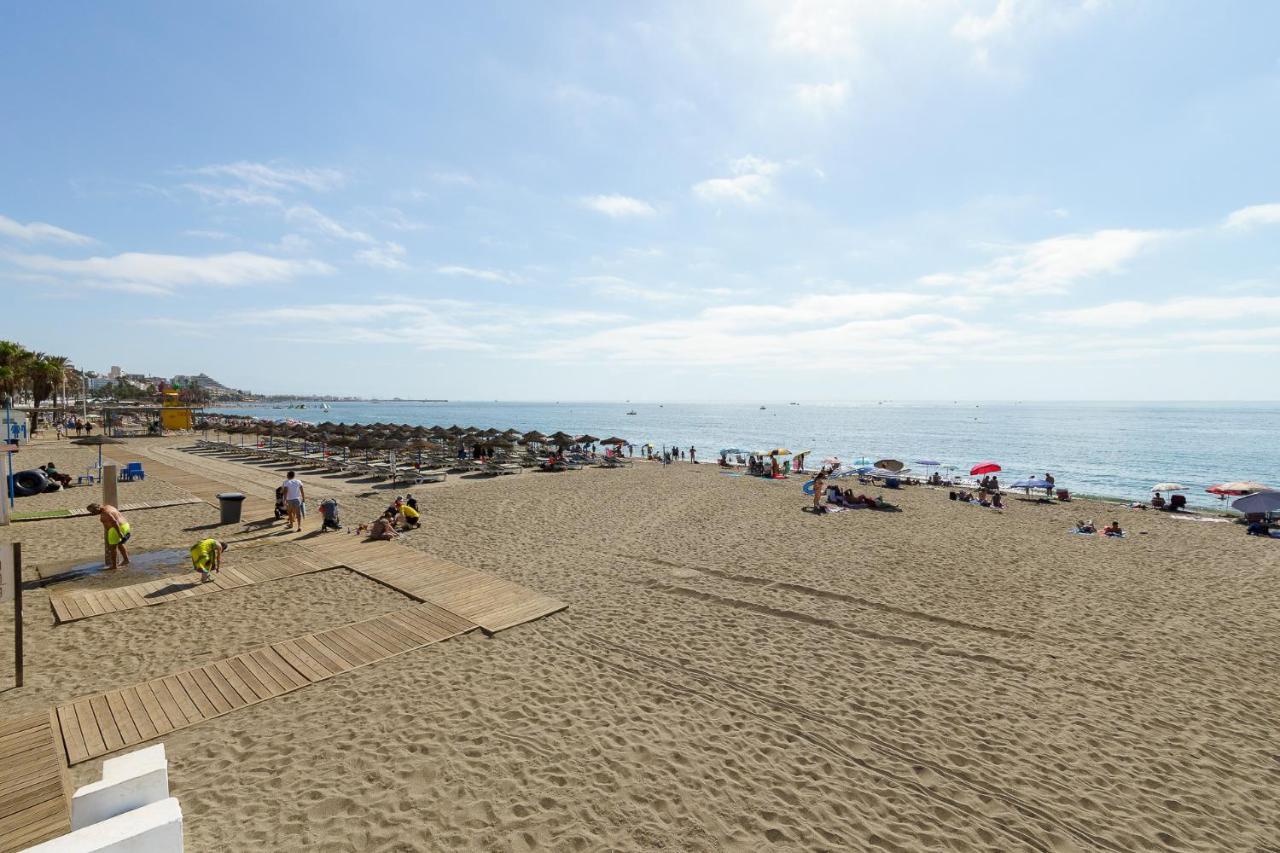 2Nd Line From The Beach , Seaviews + Parking &Pool Benalmadena Bagian luar foto