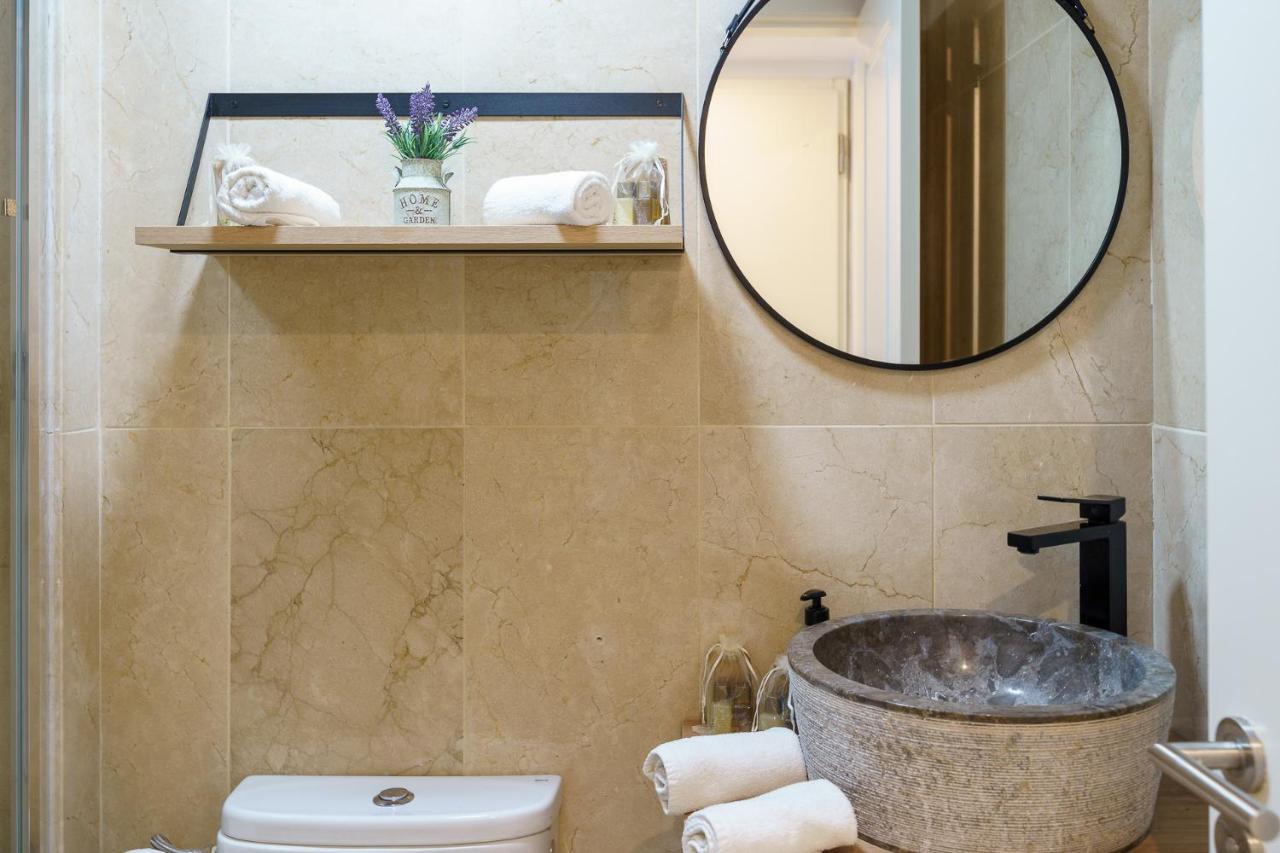 2Nd Line From The Beach , Seaviews + Parking &Pool Benalmadena Bagian luar foto