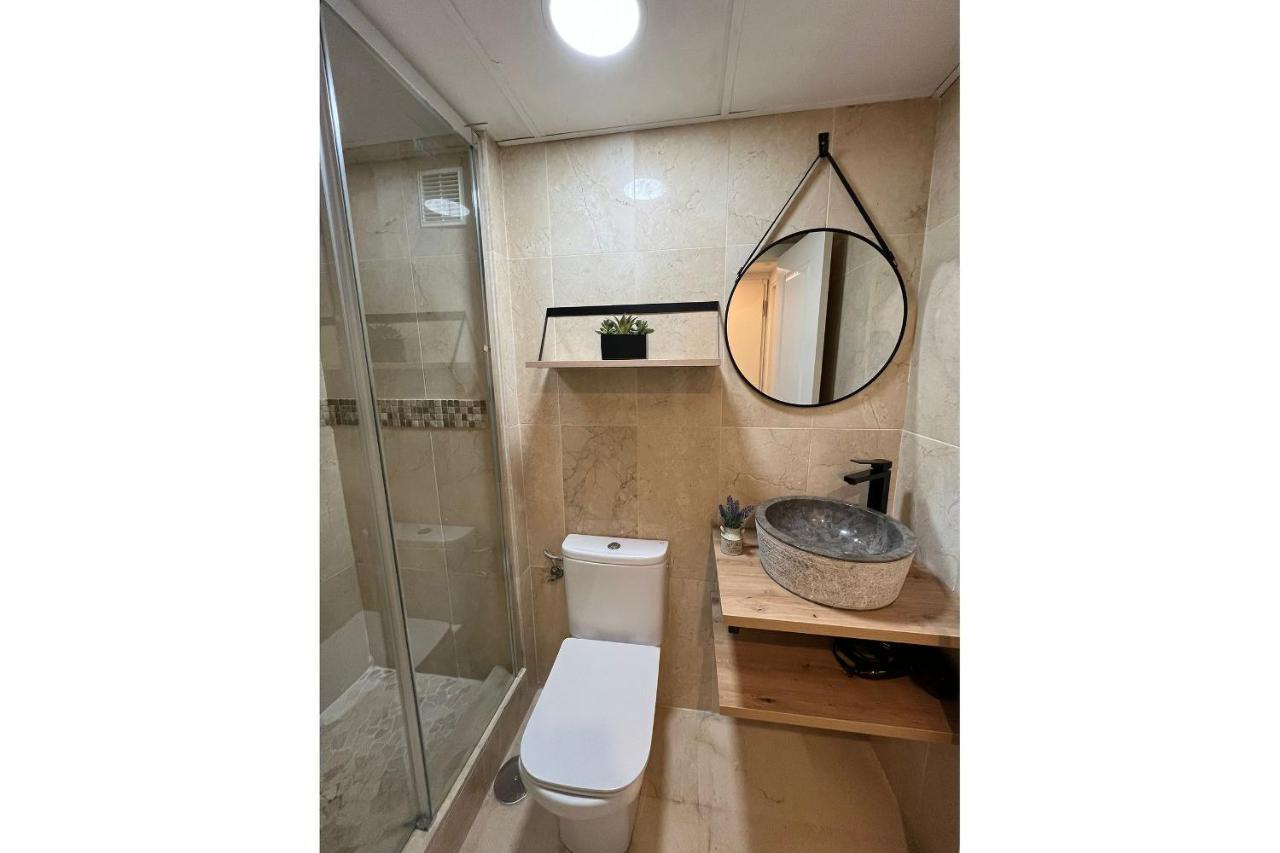 2Nd Line From The Beach , Seaviews + Parking &Pool Benalmadena Bagian luar foto